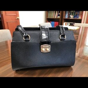 Coach Avary Carryall (black)